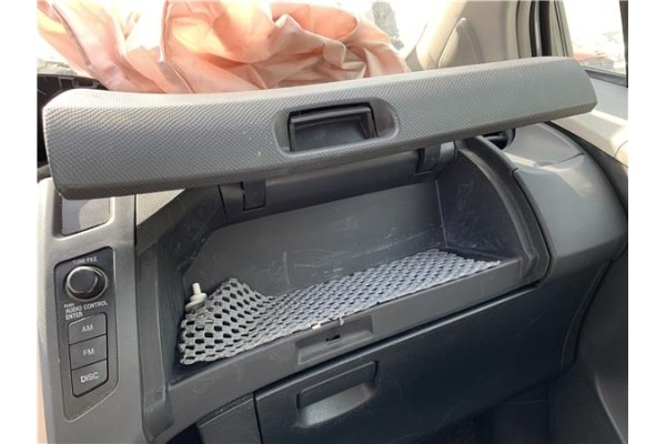 Recambio de tapa guantera para toyota yaris (ksp9/scp9/nlp9) 1.4 active referencia OEM IAM 550410D010B0  