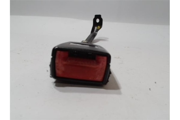 Recambio de anclaje cinturon delantero izquierdo para audi a3 (8p1) 2.0 tdi 16v referencia OEM IAM 8P0857755  