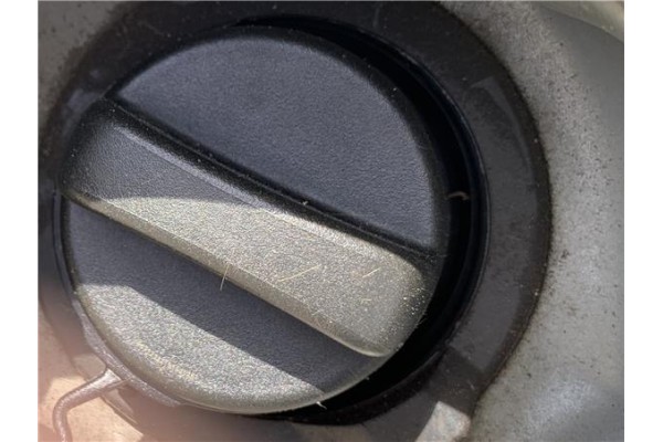 Recambio de tapon combustible para toyota yaris (ksp9/scp9/nlp9) 1.4 active referencia OEM IAM 7730052030  