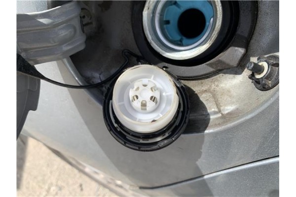 Recambio de tapon combustible para toyota yaris (ksp9/scp9/nlp9) 1.4 active referencia OEM IAM 7730052030  