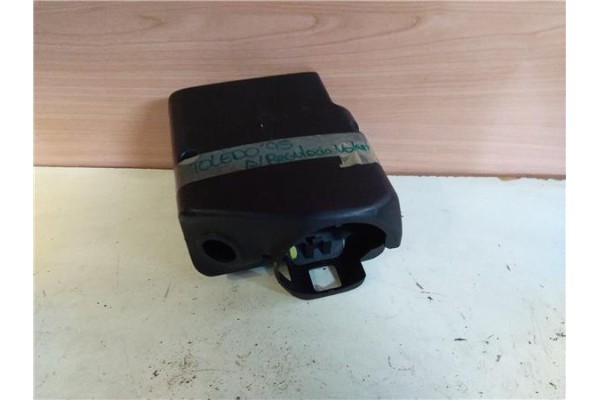 Recambio de embellecedor columna direccion para seat toledo (1l) referencia OEM IAM 1L0953516A  