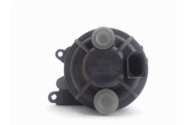Recambio de faro antiniebla derecho para audi a4 avant (b5) referencia OEM IAM 8D0941699B 89300971 