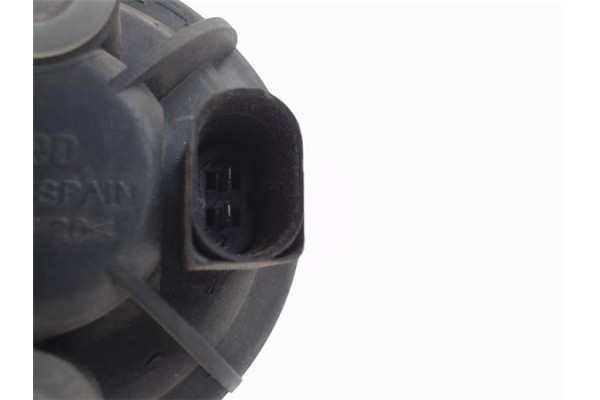 Recambio de faro antiniebla derecho para audi a4 avant (b5) referencia OEM IAM 8D0941699B 89300971 