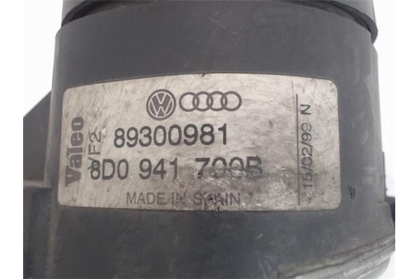 Recambio de faro antiniebla derecho para audi a4 avant (b5) referencia OEM IAM 8D0941699B 89300971 
