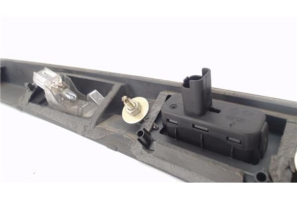 Recambio de moldura porton trasero para renault modus i 1.5 dci (fp0f, jp0f) referencia OEM IAM 8200307023  