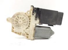 MOTOR ELEVALUNAS DELANTERO IZQUIERDO 9776101430202 F005S00027 