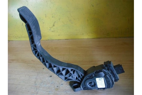 Recambio de potenciometro pedal gas para peugeot 308 1.6 gt referencia OEM IAM 968153038000 6PV00908301 