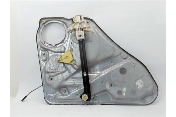 Recambio de elevalunas electrico trasero derecho para volkswagen passat variant (3b5) referencia OEM IAM 3B9839752  