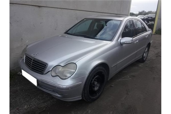 mercedes-benz clase c (bm 203) berlina del año 2000