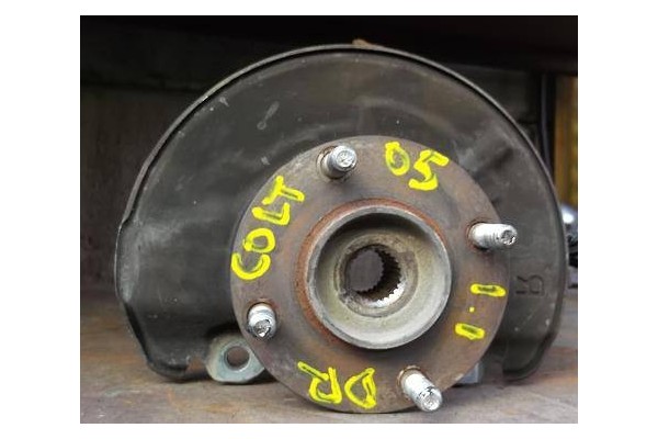 Recambio de mangueta delantero derecha para mitsubishi colt berlina 5 (z30a)(2005) 1.1 inform (d) [1,1 ltr. - 55 kw cat] referen