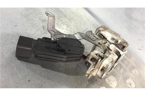 Recambio de cierre electromagnetico trasero derecho para citroen c1 1.0 attraction referencia OEM IAM 126H1001  
