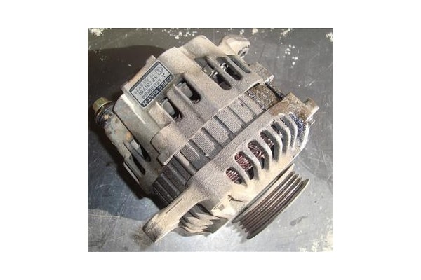 Recambio de alternador para mitsubishi space wagon (n30/n40) 2.0 (n33w) referencia OEM IAM A2T81791 MD198164 