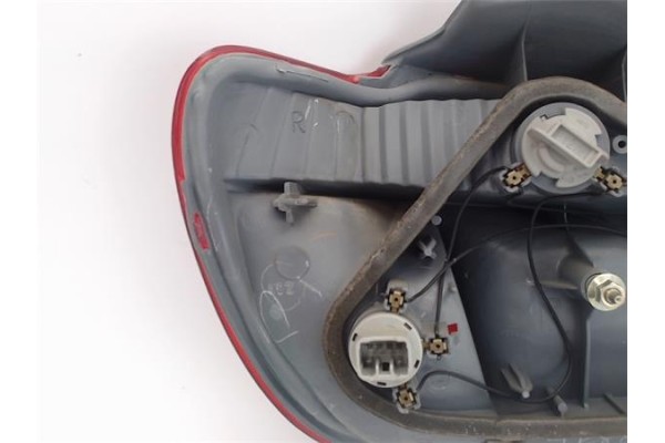 Recambio de piloto trasero izquierdo para toyota yaris (ncp1/nlp1/scp1) referencia OEM IAM   