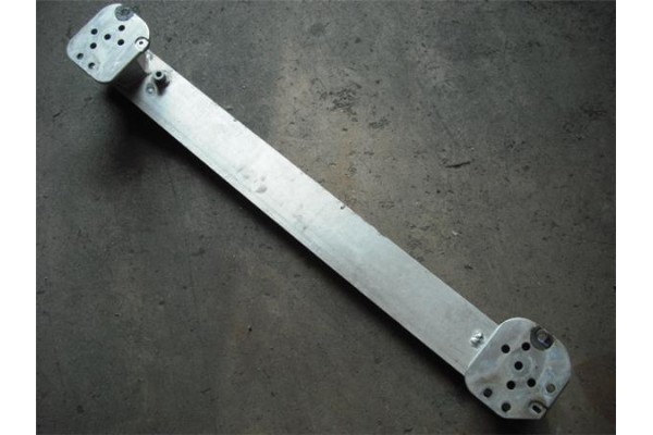 Recambio de refuerzo paragolpes para peugeot 308 1.6 gt referencia OEM IAM 7416F9 9680441180 