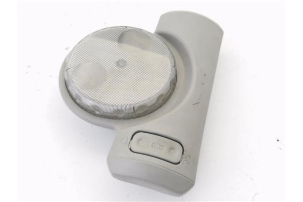 Recambio de luz delantero central techo para nissan micra (k12e) 1.5 dci referencia OEM IAM 26430AX601  