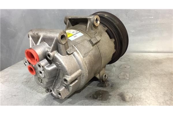 Recambio de compresor aire acond. para nissan almera (n16/e) 1.5 dci referencia OEM IAM 8200050141 9026  Recambio de compresor aire acond. para nissan almera (n16/e) 1.5 dci referencia OEM IAM 8200050141 9026
