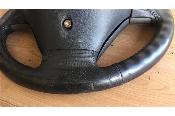 Recambio de volante para kia rio (jb) 1.5 crdi referencia OEM IAM J0ADAS69480718 1G56900030 