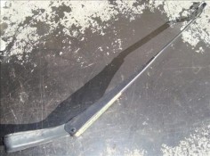 BRAZO LIMPIAPARABRISAS DELANTERO 1307663 