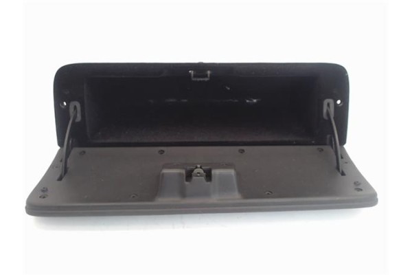 Recambio de guantera salpicadero para kia carnival 2.9 td referencia OEM IAM K53A64330  