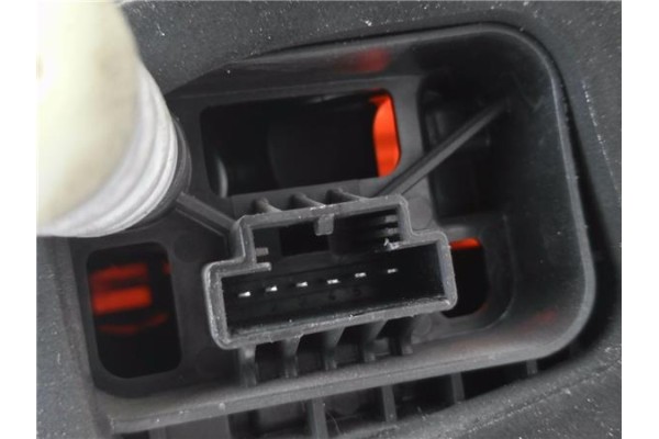 Recambio de piloto trasero izquierdo para volkswagen polo v (6r1) 1.0 referencia OEM IAM 6C0945095F 6C0945111A 