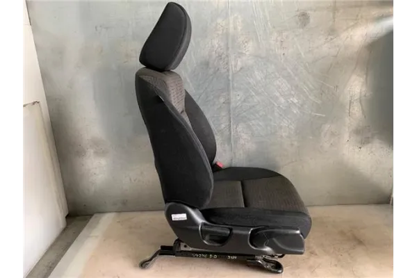 Recambio de asiento delantero derecho para honda jazz (gk) 1.3 comfort referencia OEM IAM 81137T9DD21 81127T9AT21 