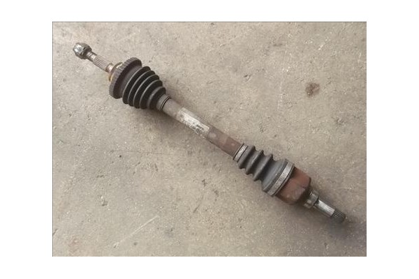 Recambio de palier delantero izquierdo para peugeot 206 berlina (1998) 1.4 hdi eco 70 referencia OEM IAM   
