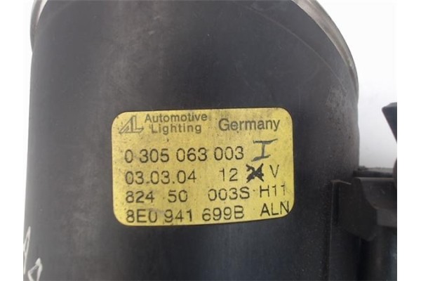 Recambio de faro antiniebla izquierdo para audi a4 avant (8e) referencia OEM IAM 8E0941699B 0305063003/82455003S 