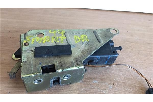 Recambio de cierre electromagnetico delantero derecho para smart coupe 0.6 passion referencia OEM IAM  0530 