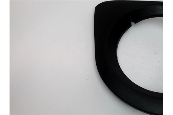 Recambio de intermitente delantero izquierdo para piaggio porter furgón 1.2 d referencia OEM IAM 615249  