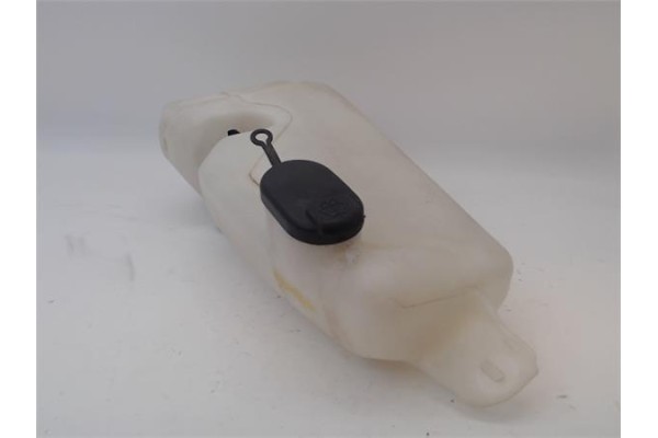 Recambio de deposito limpiaparabrisas para dacia duster i 1.5 ambiance 4x2 referencia OEM IAM 8200609549C Recambio de deposito limpiaparabrisas para dacia duster i 1.5 ambiance 4x2 referencia OEM IAM 8200609549C