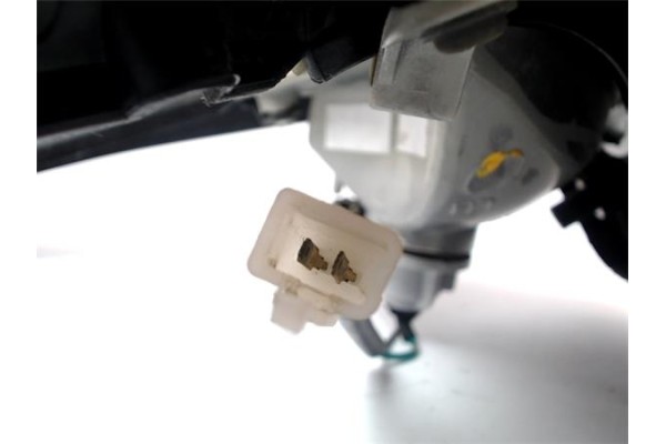 Recambio de intermitente delantero izquierdo para piaggio porter furgón 1.2 d referencia OEM IAM 615249  