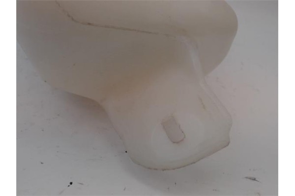 Recambio de deposito limpiaparabrisas para dacia duster i 1.5 ambiance 4x2 referencia OEM IAM 8200609549C  