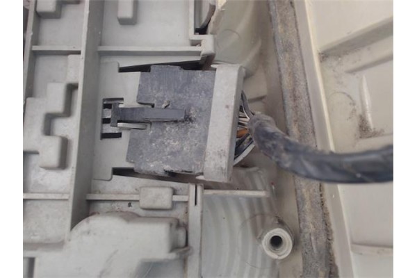 Recambio de piloto trasero izquierdo para opel astra f berlina referencia OEM IAM   