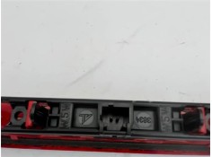 Recambio de luz central de freno para peugeot 107 1.4 hdi referencia OEM IAM 1606372780  