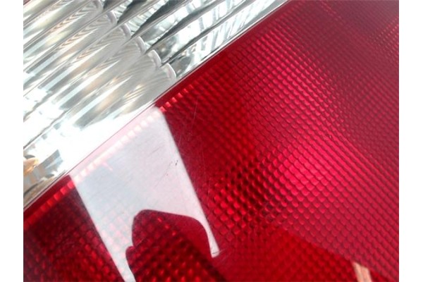 Recambio de piloto trasero izquierdo para renault megane i fase 2 berlina (ba0) referencia OEM IAM 7700428320 2VP008101-01 