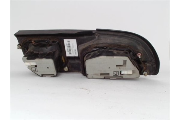 Recambio de piloto trasero izquierdo para nissan 200 sx (s13) 1.8 16v turbo referencia OEM IAM 22063288  