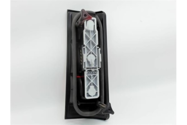 Recambio de piloto trasero izquierdo para renault express furgón (f40_, g40_) 1.4 (f402) referencia OEM IAM 20990G  