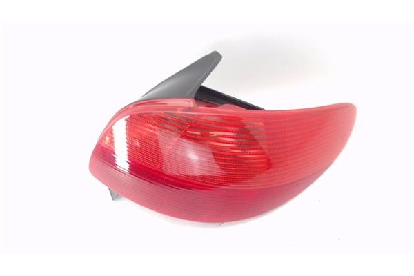 Recambio de piloto trasero derecho para peugeot 206 1.4 i referencia OEM IAM 6351P1  
