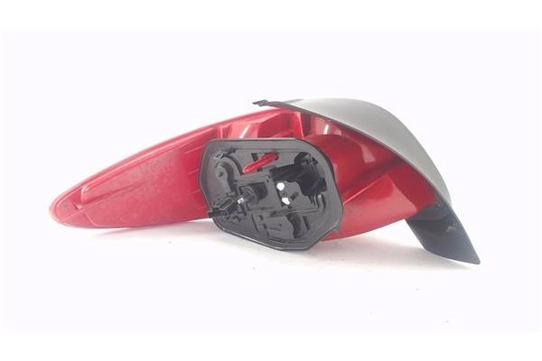 Recambio de piloto trasero derecho para peugeot 206 1.4 i referencia OEM IAM 6351P1  