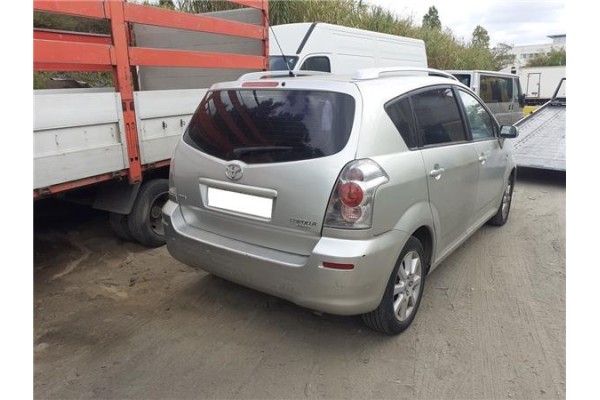 toyota corolla verso (r1)(2004) del año 