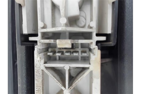 Recambio de piloto trasero derecho para renault express furgón (f40_, g40_) 1.4 (f402) referencia OEM IAM 20990D   Recambio de piloto trasero derecho para renault express furgón (f40_, g40_) 1.4 (f402) referencia OEM IAM 20990D