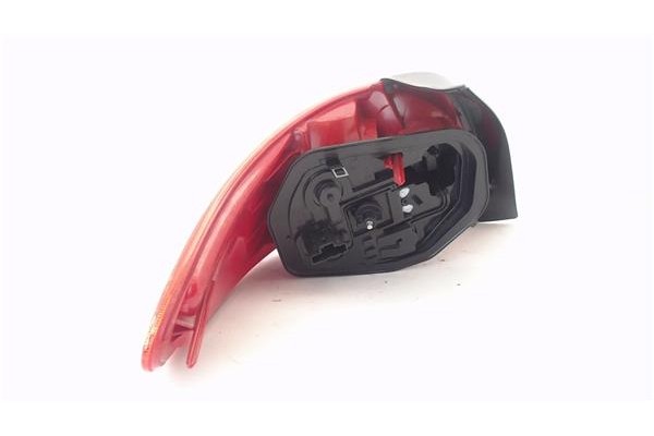 Recambio de piloto trasero derecho para peugeot 206 1.4 i referencia OEM IAM 6351P1  