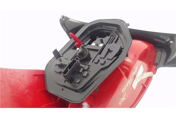 Recambio de piloto trasero derecho para peugeot 206 1.4 i referencia OEM IAM 6351P1  