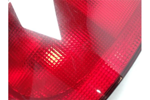 Recambio de piloto trasero izquierdo para renault megane i fase 2 berlina (ba0) referencia OEM IAM 7700428320  