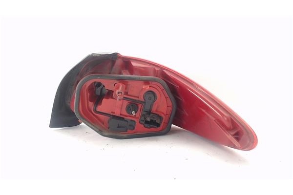 Recambio de piloto trasero izquierdo para peugeot 206 1.4 i referencia OEM IAM 6350P1  