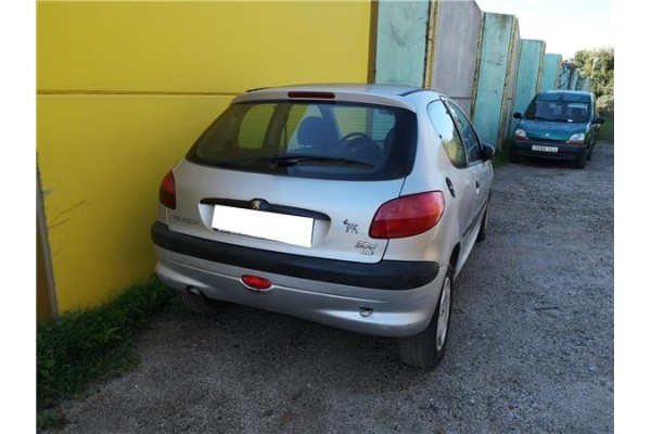 peugeot 206 del año 2001