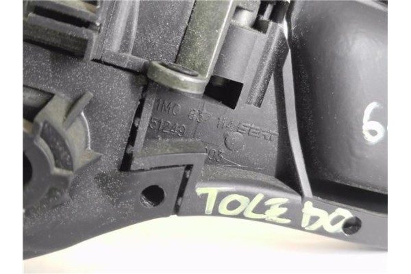 Recambio de manilla int. puerta delantero derecha para seat toledo (1m2) 1.9 tdi referencia OEM IAM 1M0837114  
