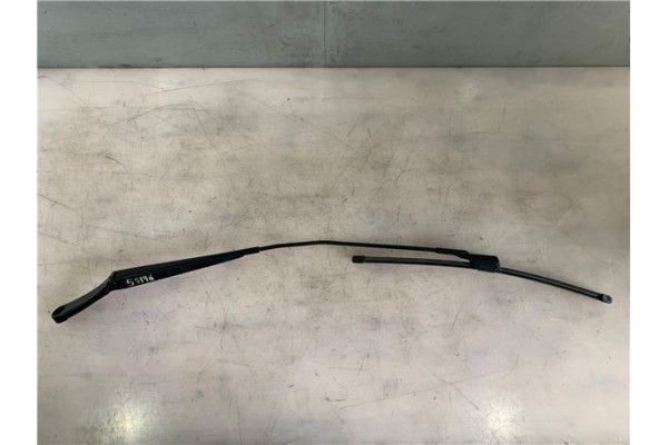 Recambio de brazo limpiaparabrisas delantero derecho para volkswagen touran (1t3) 1.6 edition referencia OEM IAM 2K1955410B 1198