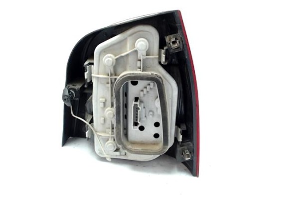 Recambio de piloto trasero izquierdo para volkswagen polo iv (9n1) referencia OEM IAM   