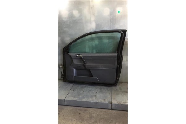 Recambio de puerta delantero derecha para volkswagen polo iv (9n3) 1.4 advance referencia OEM IAM 6Q3831056K  